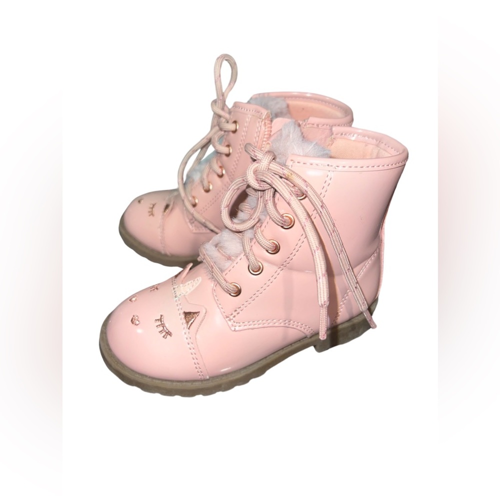 Toddler girl boots (size 8)